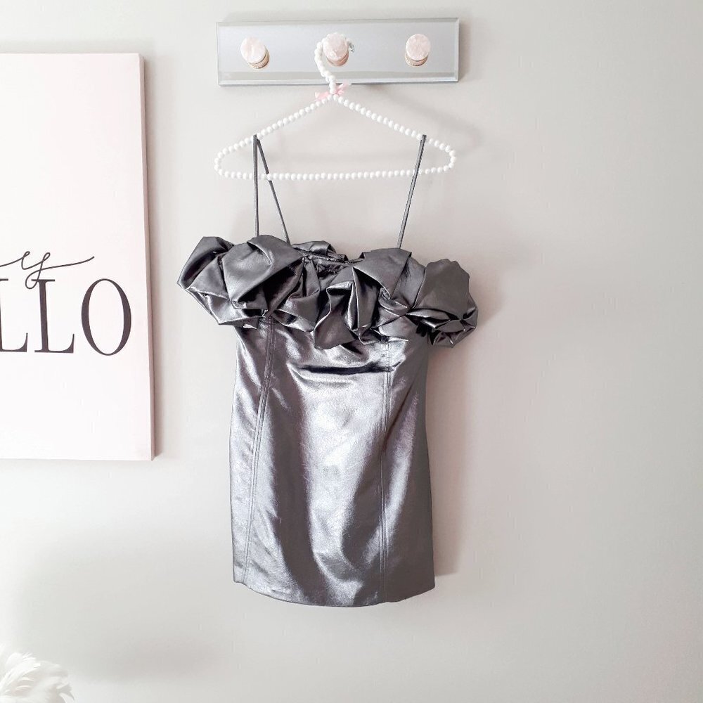 NWT Zara metallic silver shine effect voluminous ruffle detail mini dress, M - Picture 9 of 10